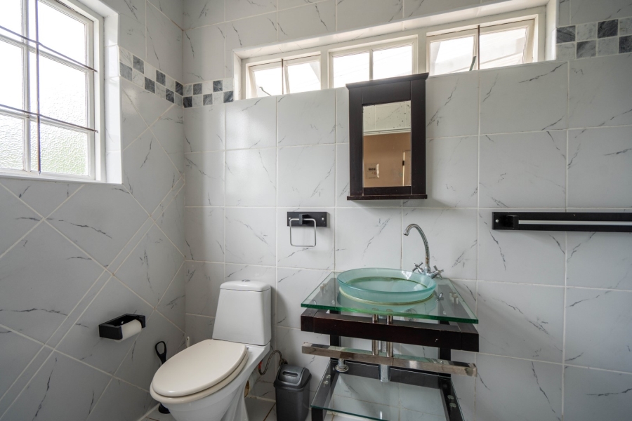 8 Bedroom Property for Sale in West Bank Eastern Cape